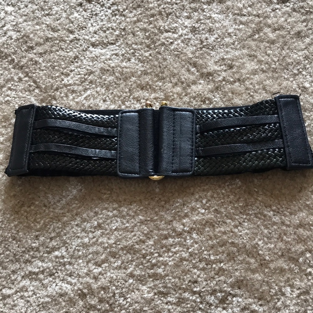 Leather statement belt